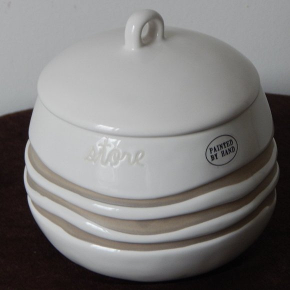 Rae Dunn Hand Painted White Ceramic Canister w/ Lid “Store” Grooved Stripes New - Picture 8 of 8